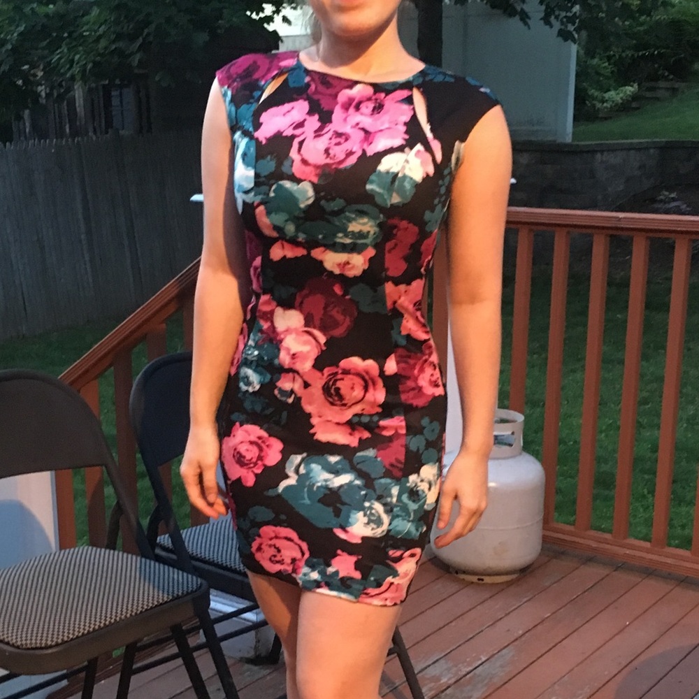 Love...Ady floral bodycon dress